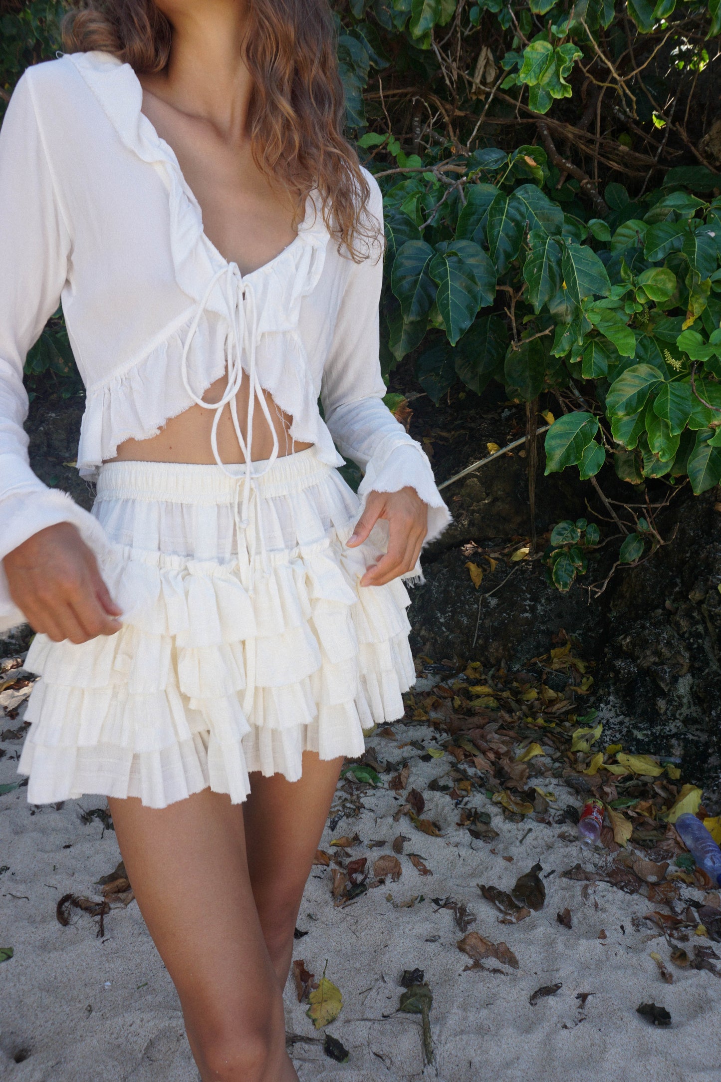 Ruffled skirt / White cotton
