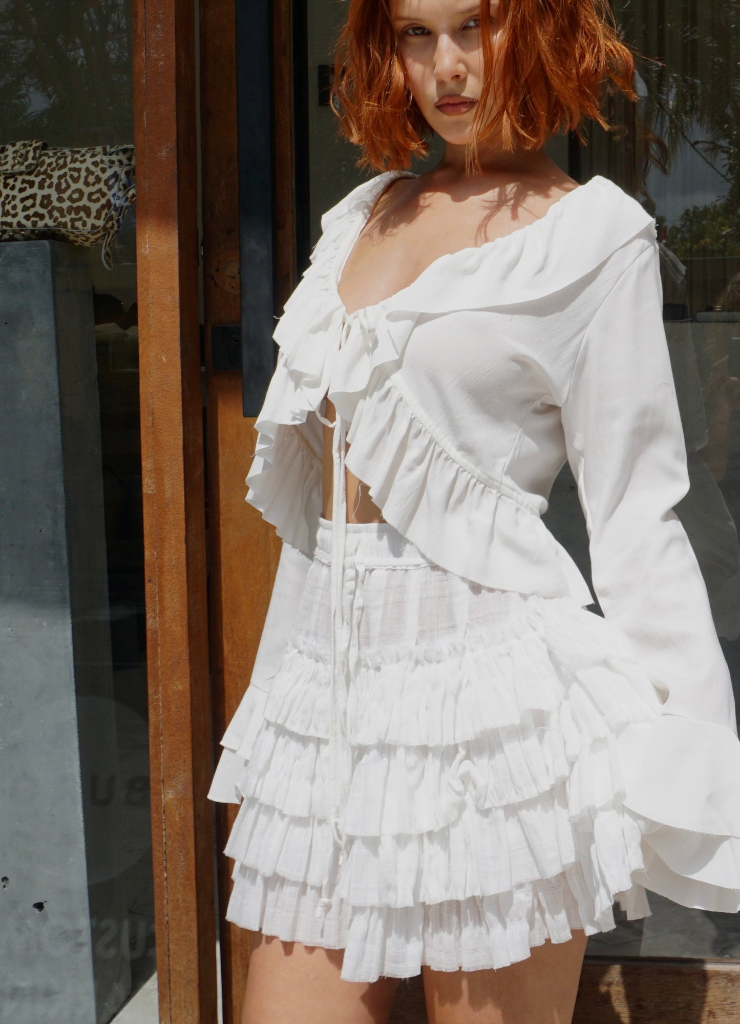 Ruffled skirt / White cotton