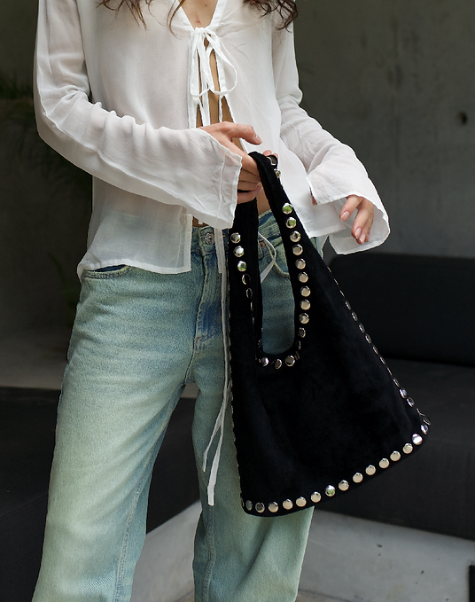 Studded leather bag / Black