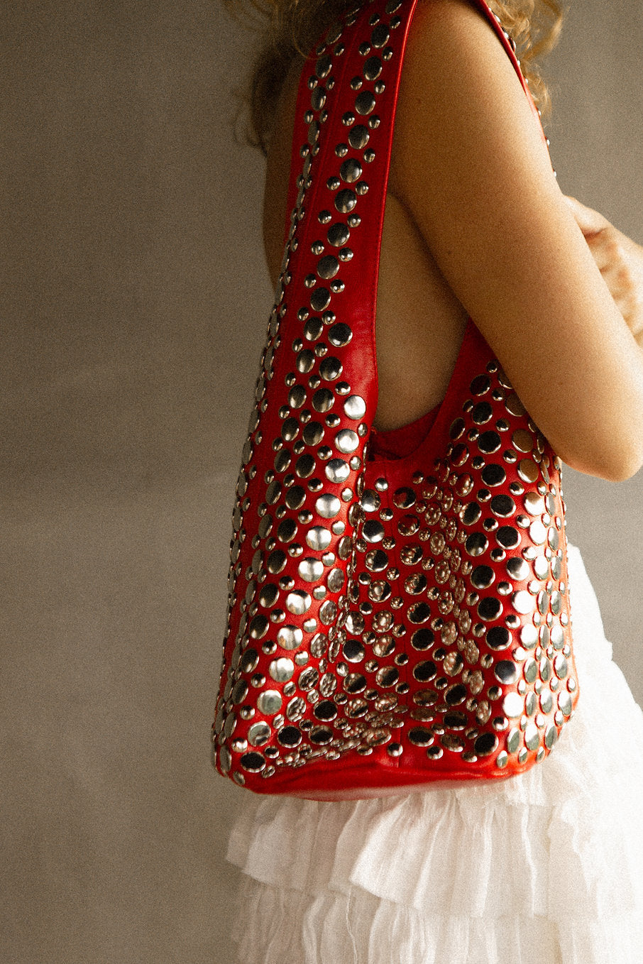 Studded leather bag / Red